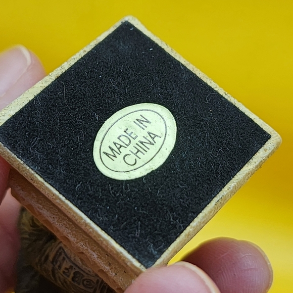 Wild Animals of Africa Monkey Pawn White Chess Replacement Piece Ben Homer 2002 - Picture 7 of 7